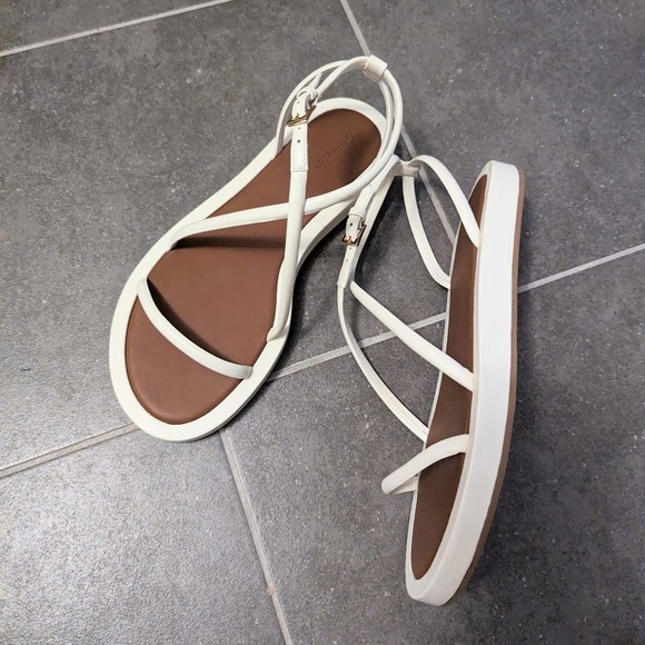 Reformation Arni White Leather Flatform Sandal, size 8 - Picture 5 of 6